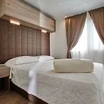 Mediterraneo Village 5* カヴァッリーノ・トレポルティ