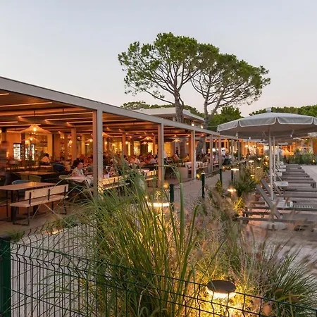 Mediterraneo Village 5* קוואלינו-טראפורטי