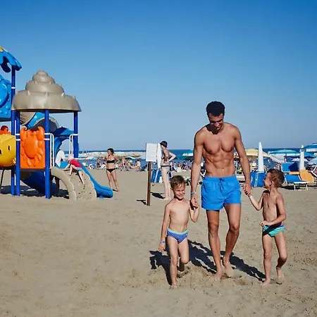 Mediterraneo Village 5* Каваллино