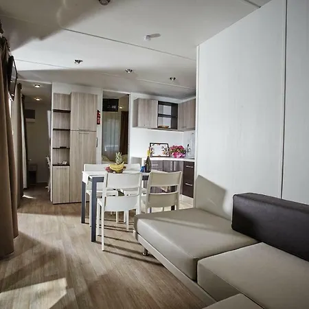 Mediterraneo Village Каваллино