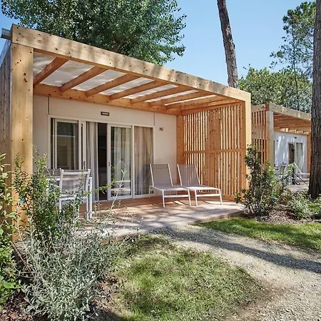 Mediterraneo Village 5* Каваллино