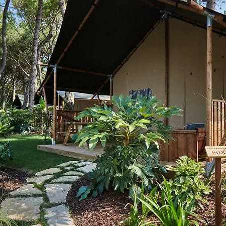 Mediterraneo Village פארק נופש